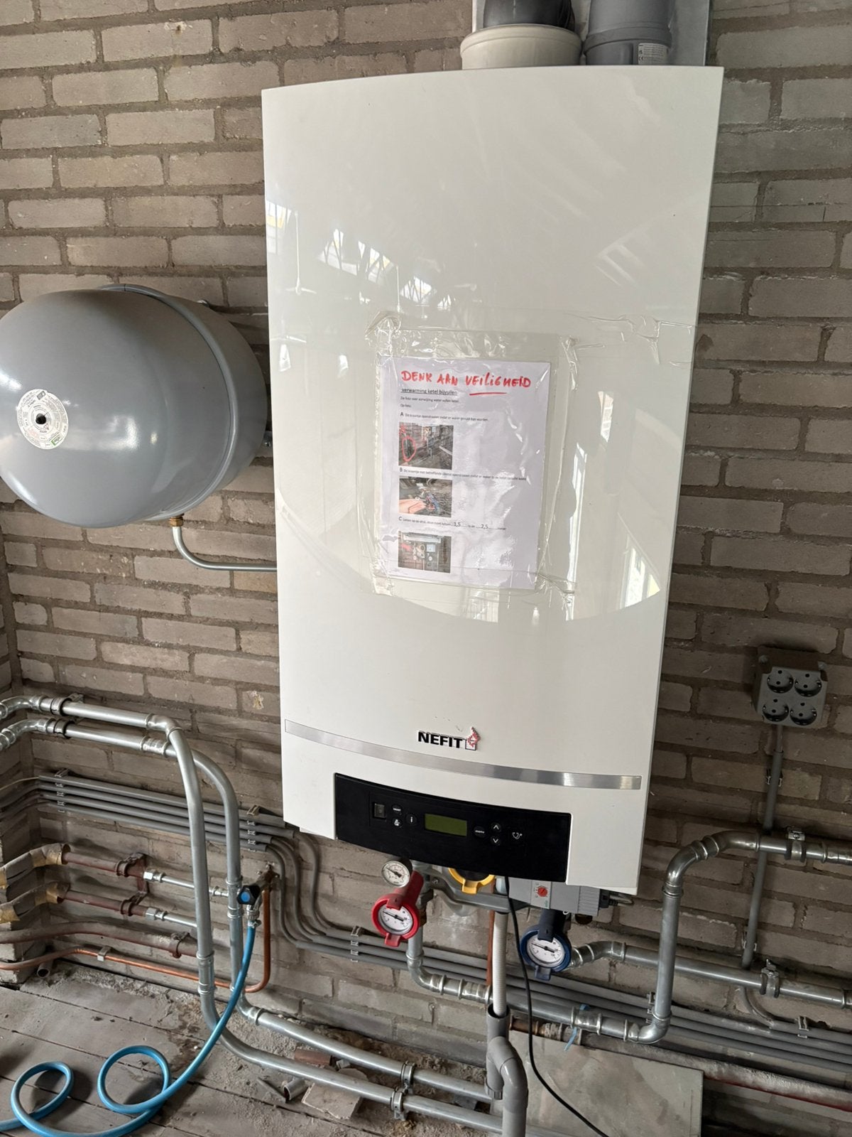 Verwarming, Doe-het-zelf en Verbouw, Geisers en Boilers, Ophalen, Boiler, Minder dan 20 liter, Minder dan 3 jaar oud
