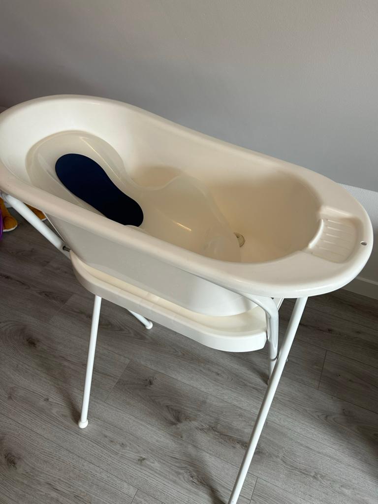 Badje + standaard + zitje, Kinderen en Baby's, Badjes en Verzorging, Ophalen, Gebruikt, Badje, Standaard
