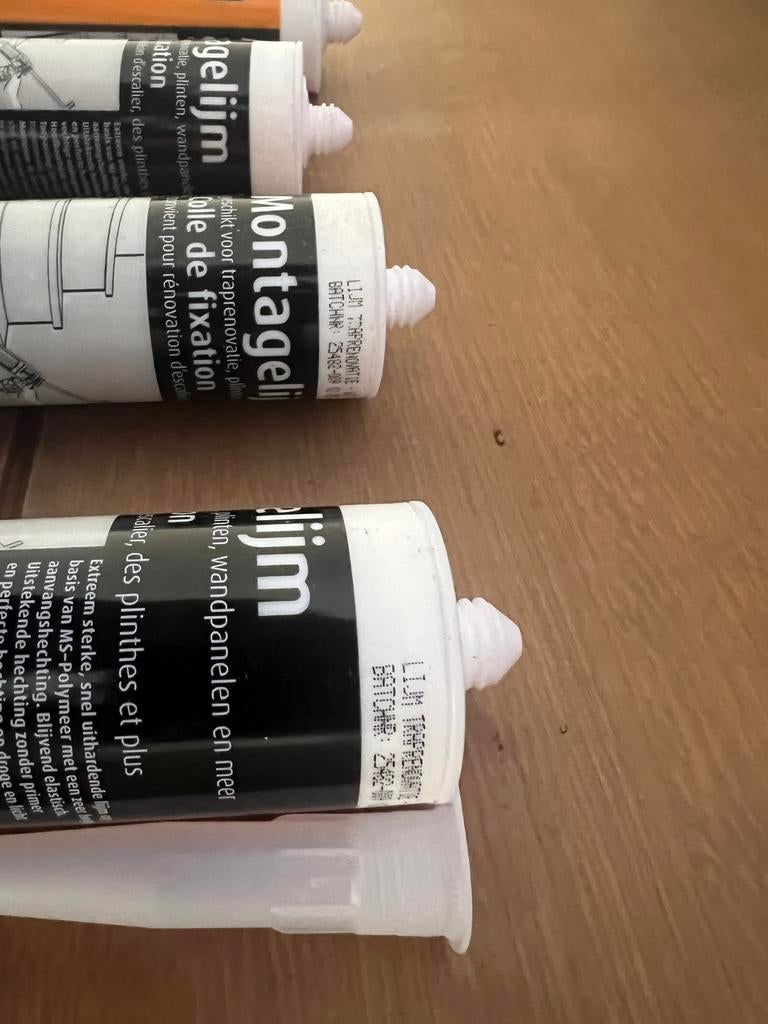 Cando Montagemlijm - 4 tubes, Doe-het-zelf en Verbouw, Ophalen of Verzenden, Nieuw, Minder dan 50 mm, Overige typen