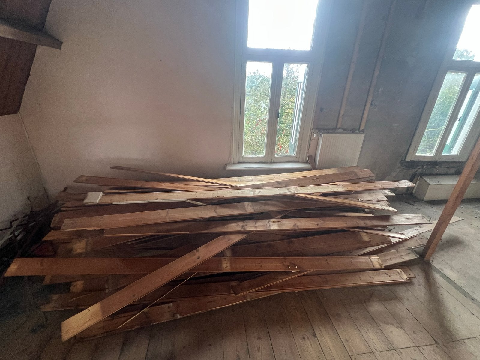 Grote partij kraaldelen met spijkers, Gebruikt, Minder dan 25 mm, Ophalen of Verzenden, 200 tot 250 cm