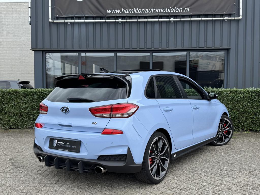 Hyundai i30 N 2 Performance 2.0 T-GDI 275pk Full options 112, Auto's, 1998 cc, Zwart, 4 cilinders, Blauw