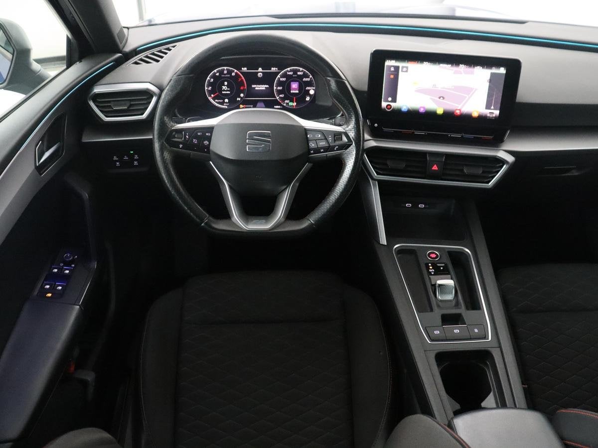 SEAT Leon Sportstourer 1.5 eTSI FR Business Intense | Half L, Verwarmde buitenspiegels, Stof, 4 cilinders, Origineel Nederlands
