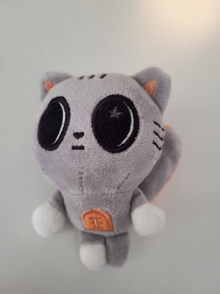Niet officiële plush van kpop group TXT-  member Taehyun, Ophalen, Zo goed als nieuw, Pop, Beeldje of Miniatuur