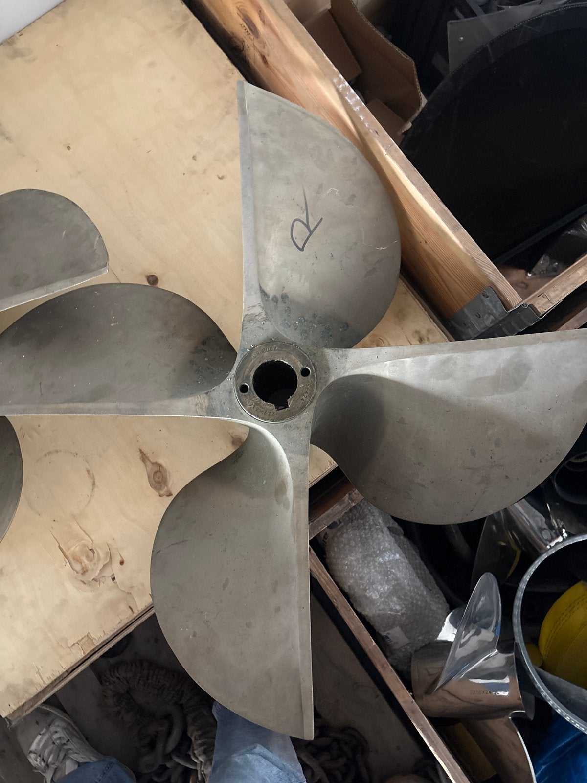 Set van 2 nieuwe scheepsschroeven (links- en rechtsdraaiend), Ophalen, Gebruikt, Motor en Techniek, Zeilboot of Motorboot