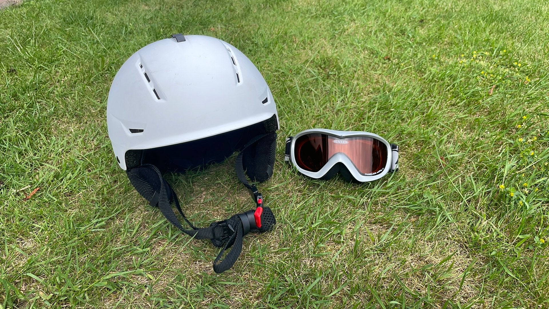 Skihelm met skibril, Sport en Fitness, Skiën en Langlaufen, Gebruikt, Ophalen of Verzenden, Kleding, Skiën