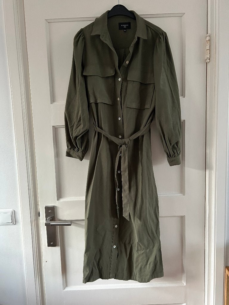 Silvercreek lange olijfgroene jurk maat 36 nieuw, Kleding | Dames, Silver Creek, Nieuw, Ophalen of Verzenden, Maat 36 (S)