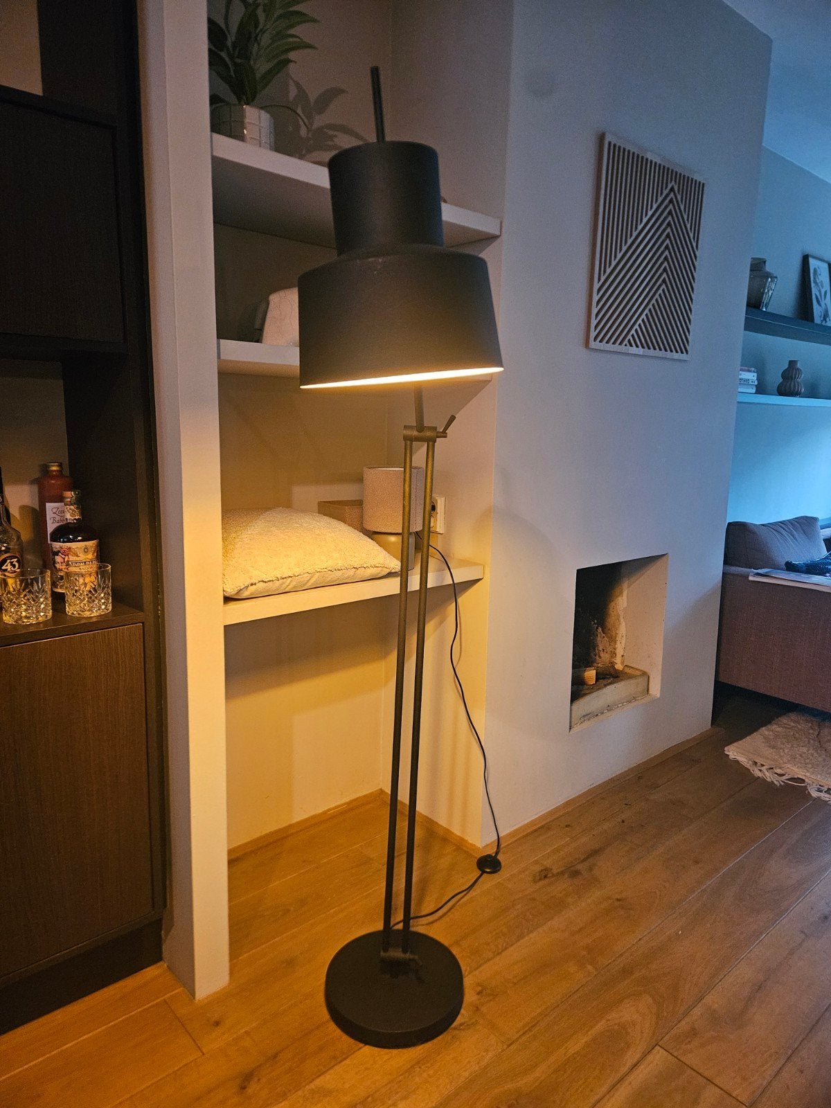 Verstelbare staande lamp, zwart, 120-180cm hoog, kap 25cm, Ophalen, Gebruikt, Metaal, 150 tot 200 cm