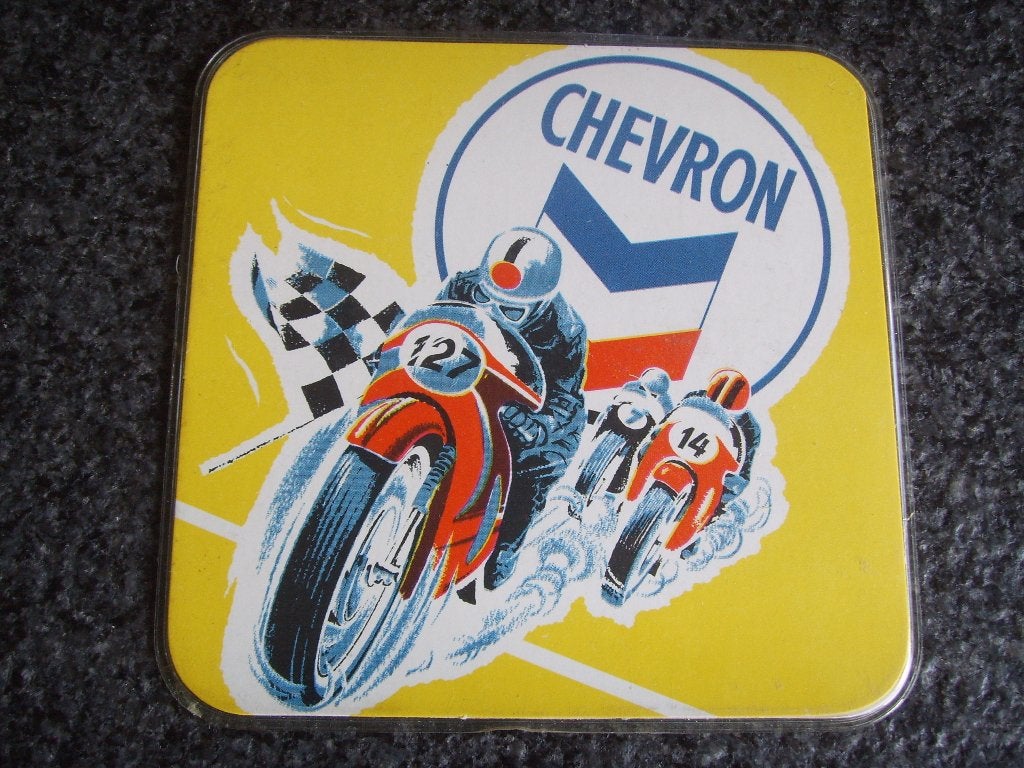 TT Assen motorwegrace Chevron VIP Box onderzetter, Verzenden, Zo goed als nieuw, Gebruiksvoorwerp