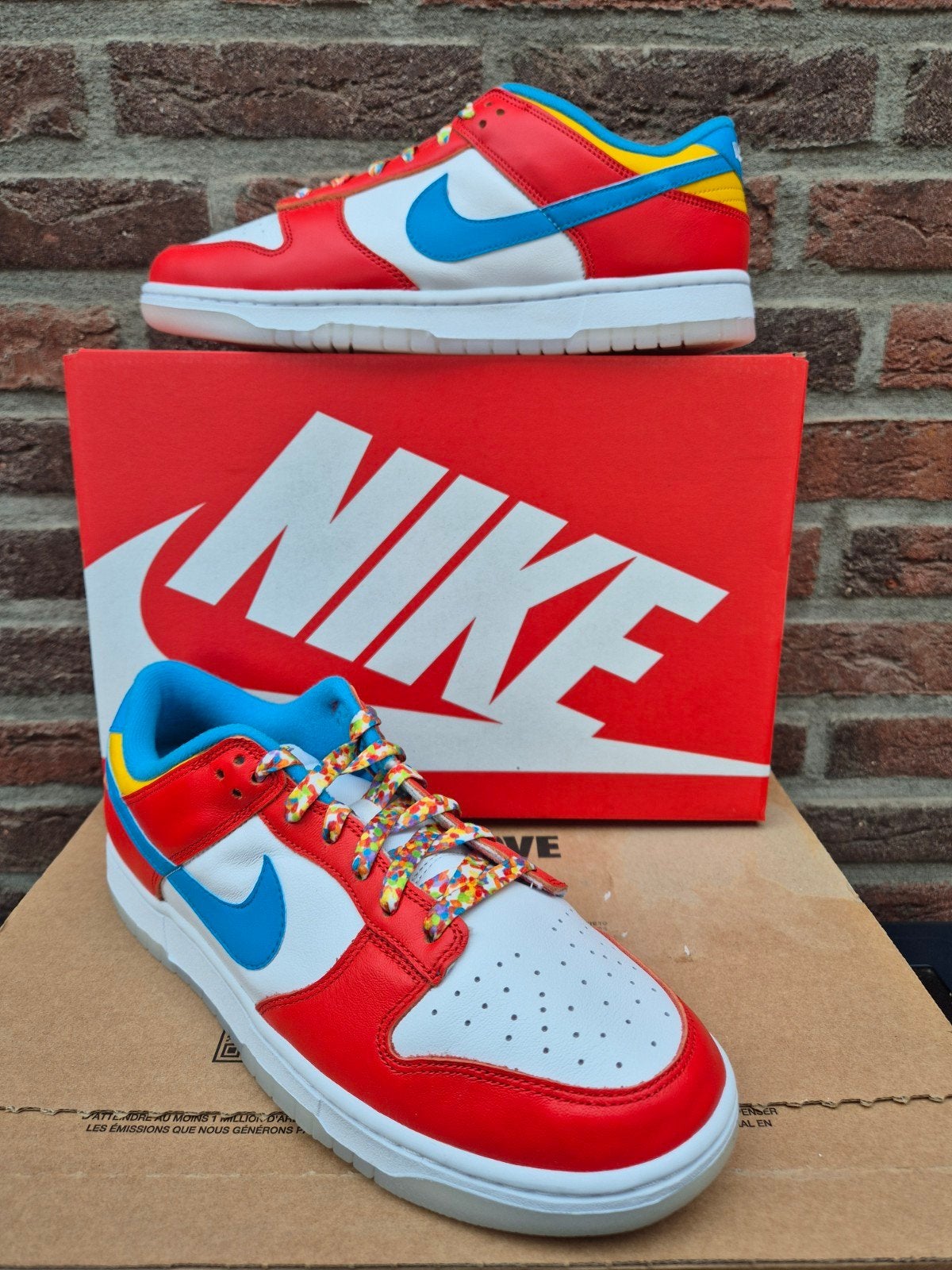 LEBRON JAMES x DUNK LOW "FRUiTY PEBBLES" (2022) - maat 45, Overige kleuren, Nieuw, NIKE, Ophalen of Verzenden