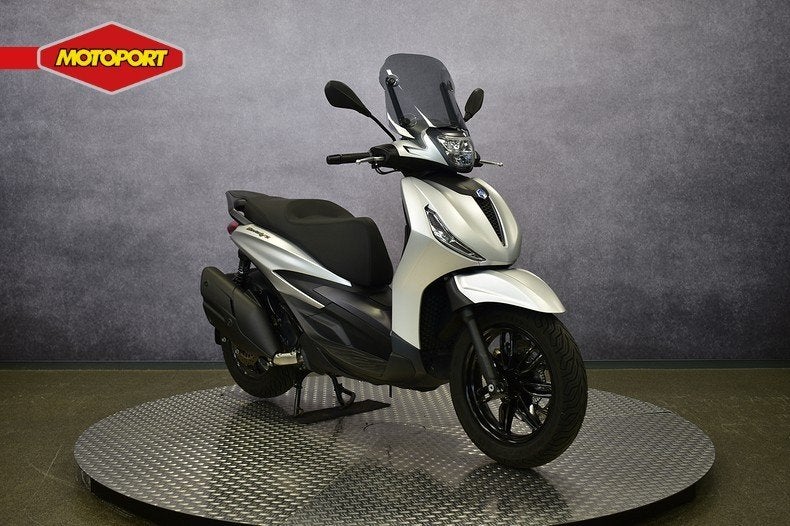 Piaggio BEVERLY 400 S (bj 2023), Motoren, Motoren | Piaggio, Scooter, Info@piaggio.com, Bedrijf, Viale Rinaldo Piaggio, 25
56025  Pontedera, IT