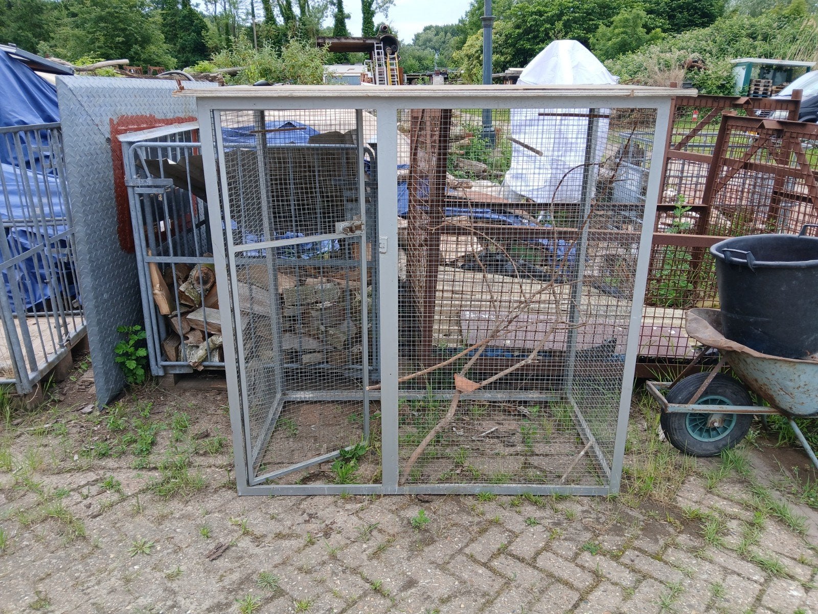 Vogel buitenhok, Dieren en Toebehoren, Vogels | Hokken en Kooien, Ophalen of Verzenden, Metaal, Volière