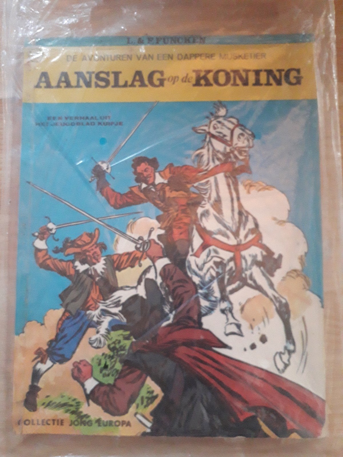 Kuifje Weekblad - Aanval op de Koning, Boeken, Stripboeken, Ophalen of Verzenden