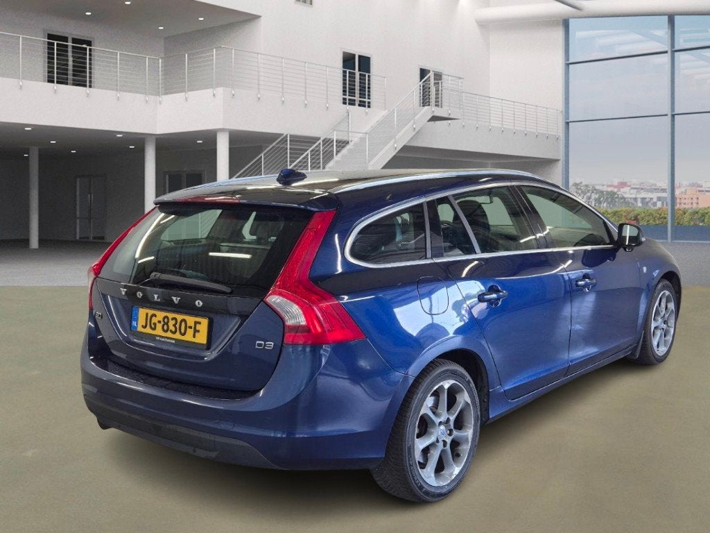 Volvo V60 2.0 D4 Summum, Euro 5, Gebruikt, 1984 cc, Blauw