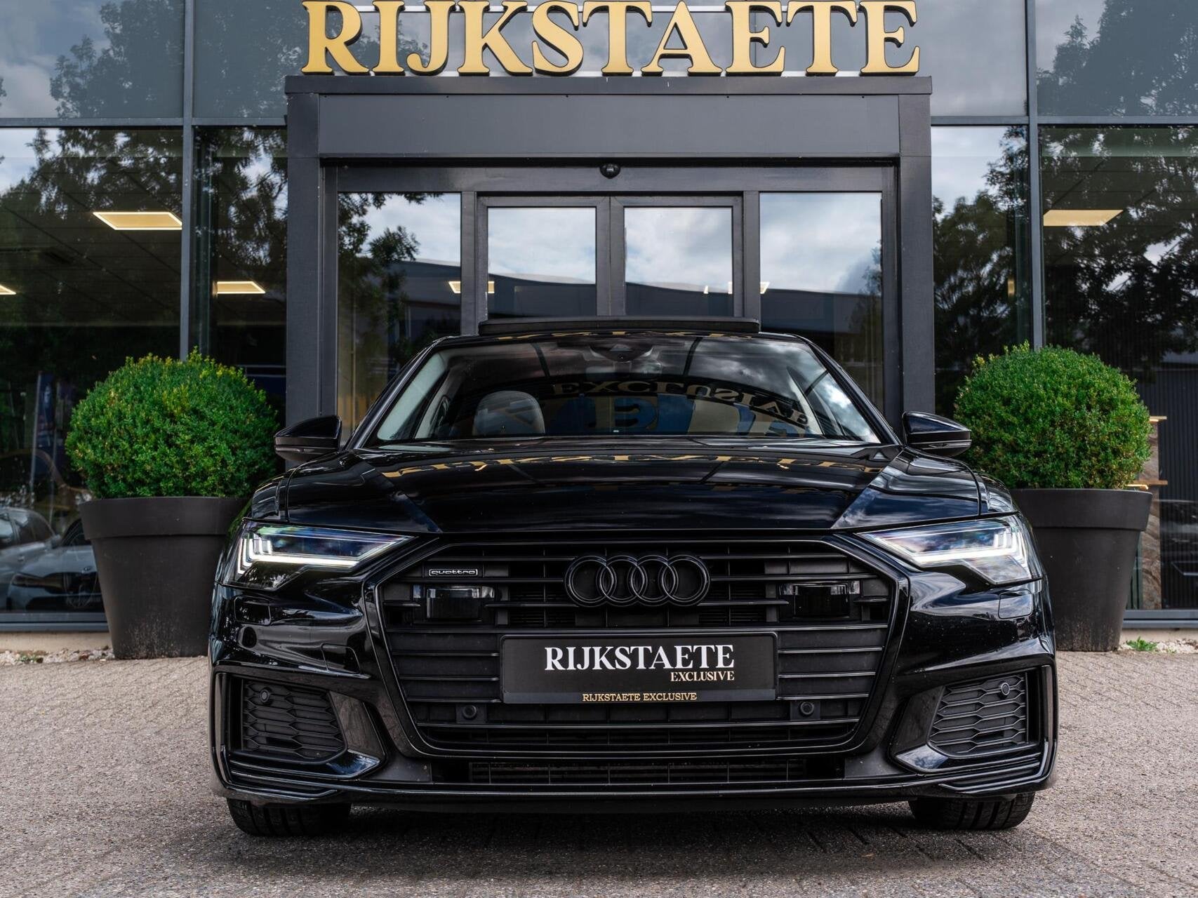 Audi A6 Limousine 55 TFSIe Quattro S-Line Competition|PANO, Auto's, Audi, Automaat, Gebruikt, 4 cilinders, Zwart