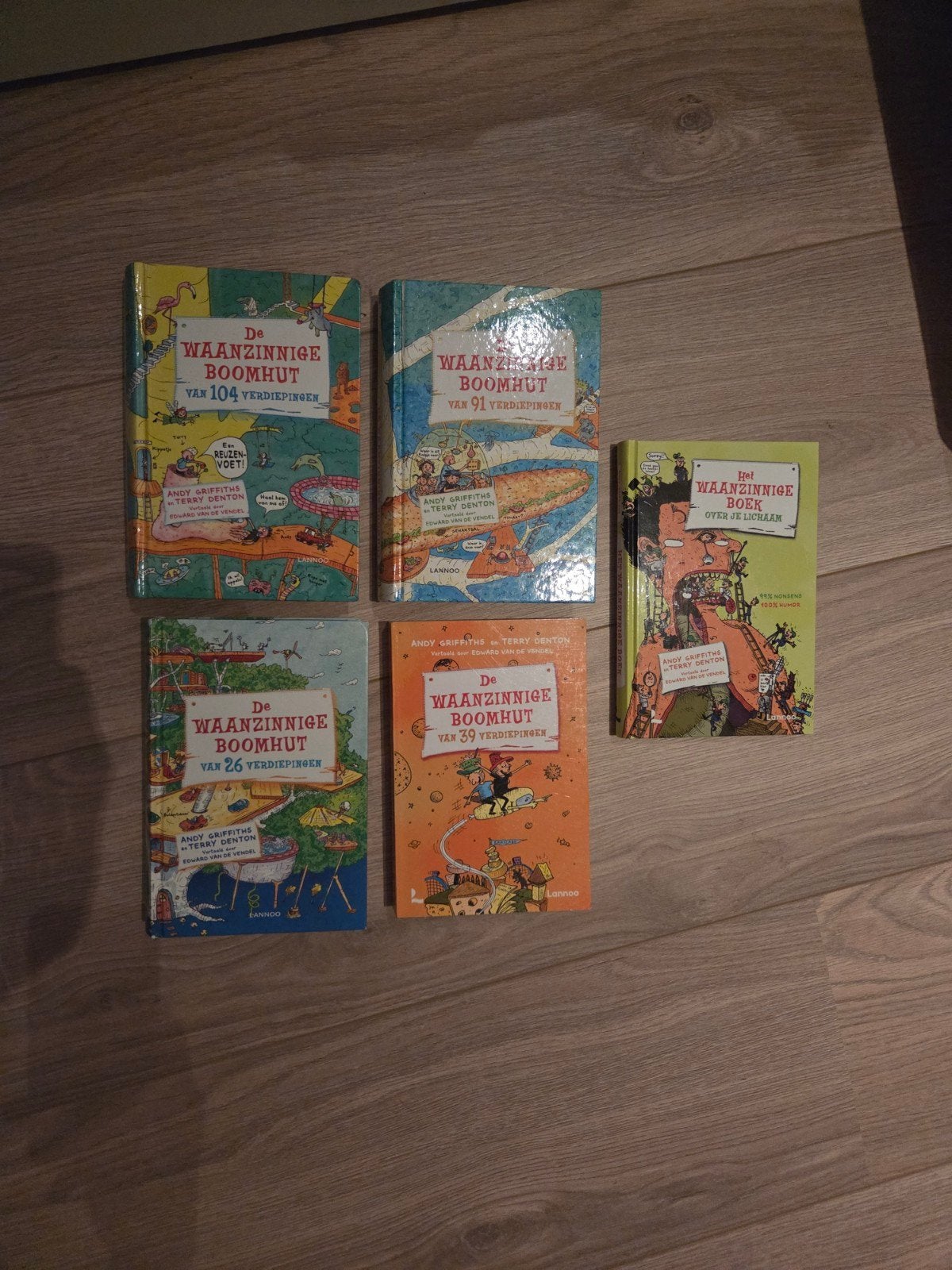 De Waanzinnige Boomhut serie - 5 boeken, Ophalen of Verzenden, Gelezen, Andy Griffiths en Terry Denton, Fictie algemeen