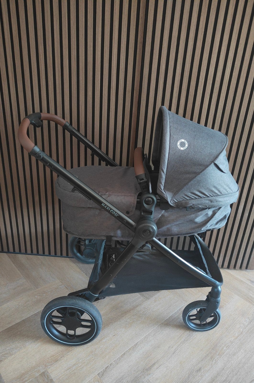 Maxi-Cosi Zelia S Trio 3-in-1 kinderwagen met parasol, Ophalen, Zo goed als nieuw, Combiwagen, Verstelbare duwstang