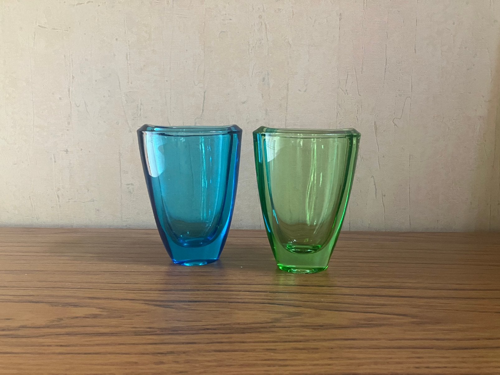 Vintage designvaasjes Vaclav Hanus, Glas, Vaas, Ophalen of Verzenden, Blauw