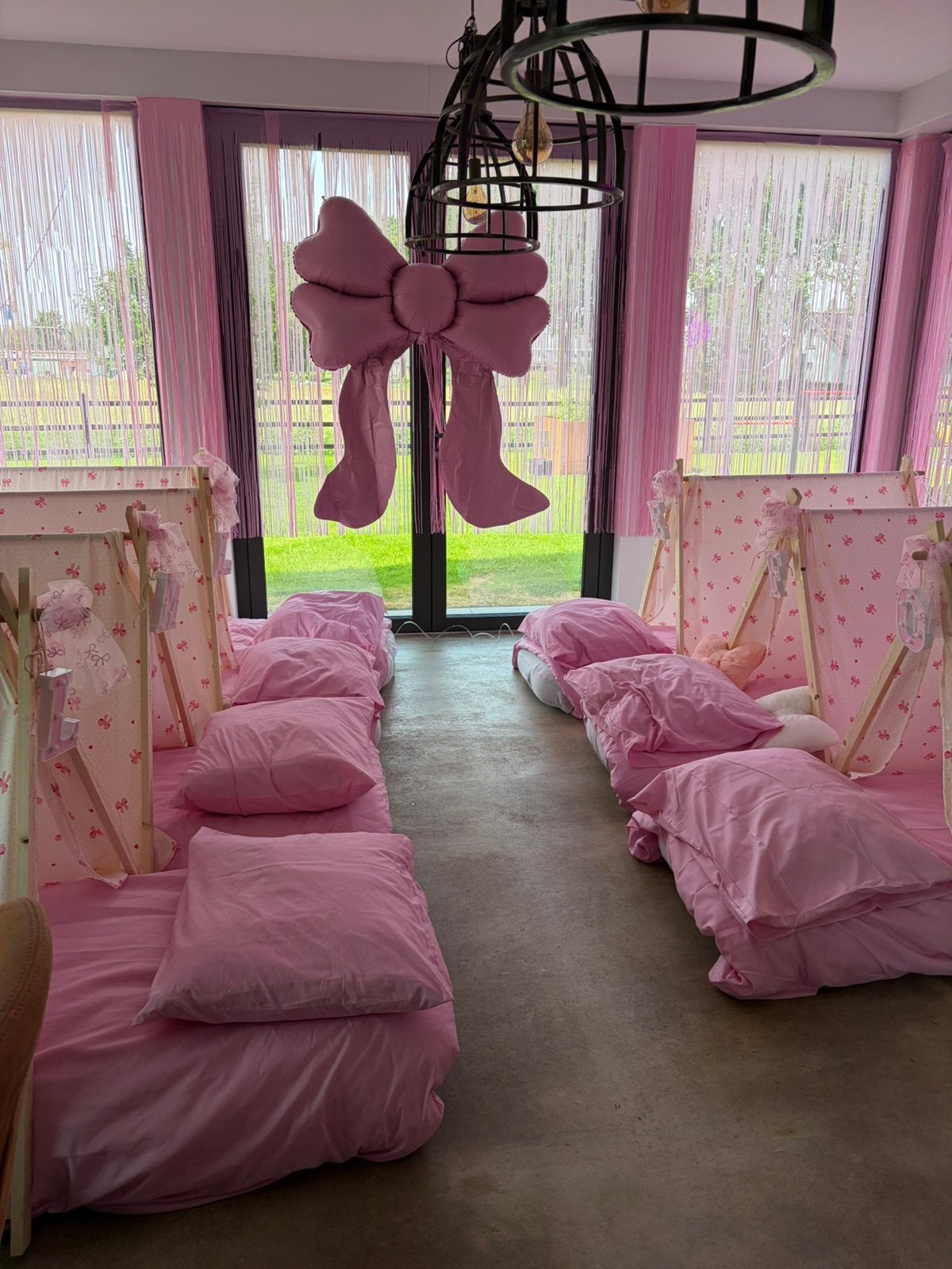 Super leuke slaap tentjes voor een slaapfeestje, Hobby en Vrije tijd, Feestartikelen | Verhuur, Ophalen of Verzenden, Zo goed als nieuw