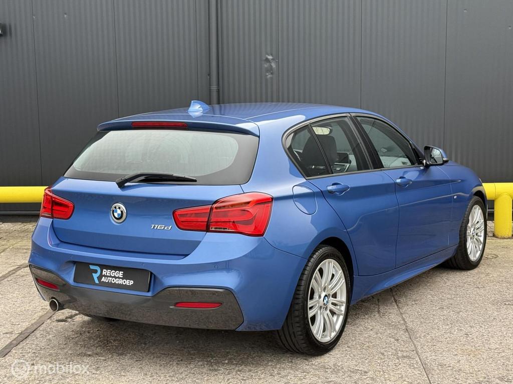 BMW 1-serie 116d M-Pakket | AUTOMAAT | TOPSTAAT |, Auto's, Gebruikt, Euro 6, Blauw, 116 pk