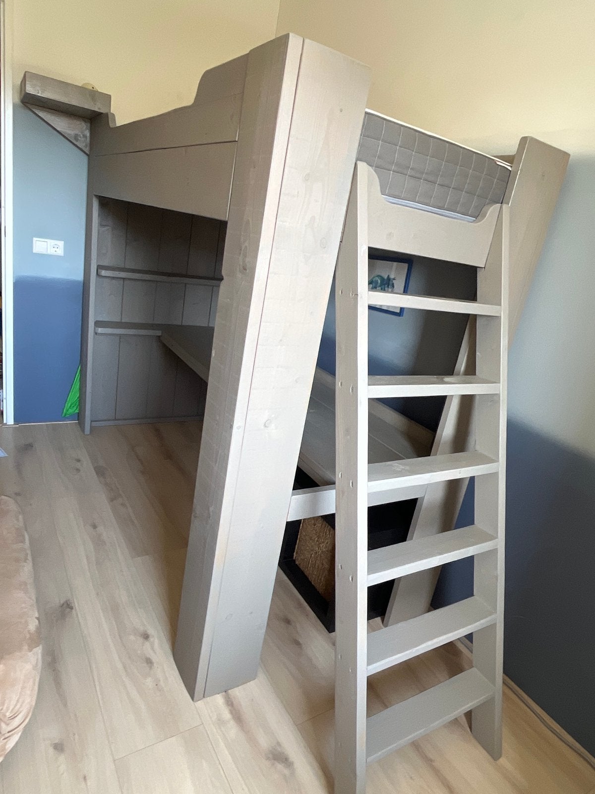 Steigerhouten hoogslaper met bureau en planken, Huis en Inrichting, Ophalen, Hoogslaper, Eenpersoons, 210 cm