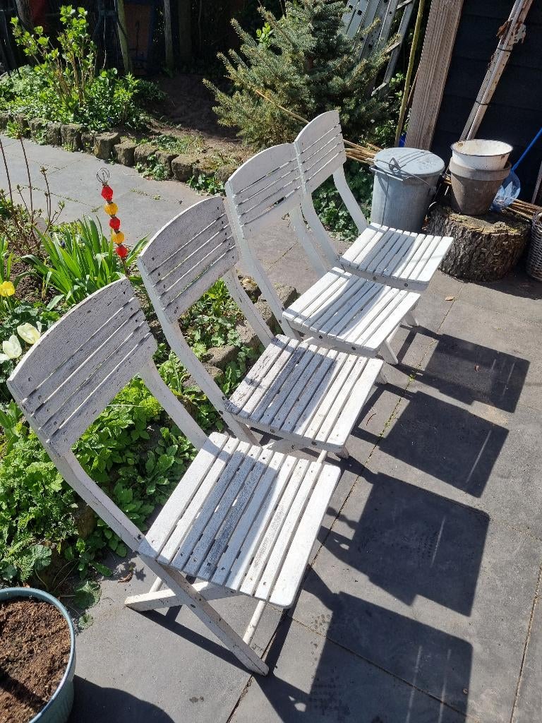 Brocante bistro stoelen van hardhout, Ophalen
