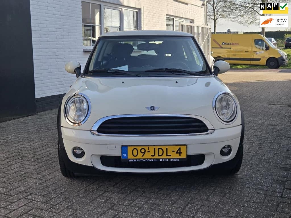 Mini 3-Deurs 1.4 One | N.A.P | NL AUTO, Auto's, Mini, Voorwielaandrijving, 4 cilinders, 4 stoelen, Wit