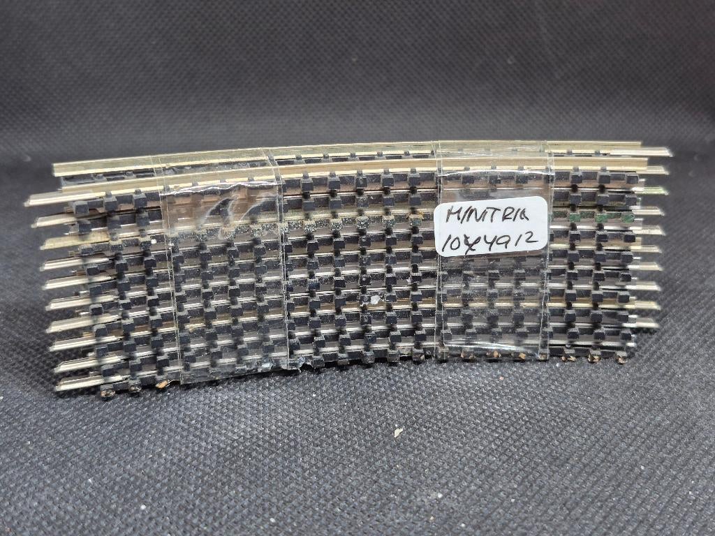 Minitrix 4912 - 10 x gebogen rail R1 / 30 graden (15051), Gebruikt, Gelijkstroom, Trix, Rails
