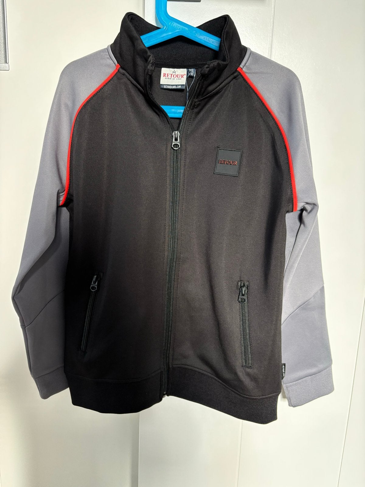 Retour Maikel jongens vest maat 140 zwart/grijs, Ophalen of Verzenden, Nieuw, Jongen, Trui of Vest