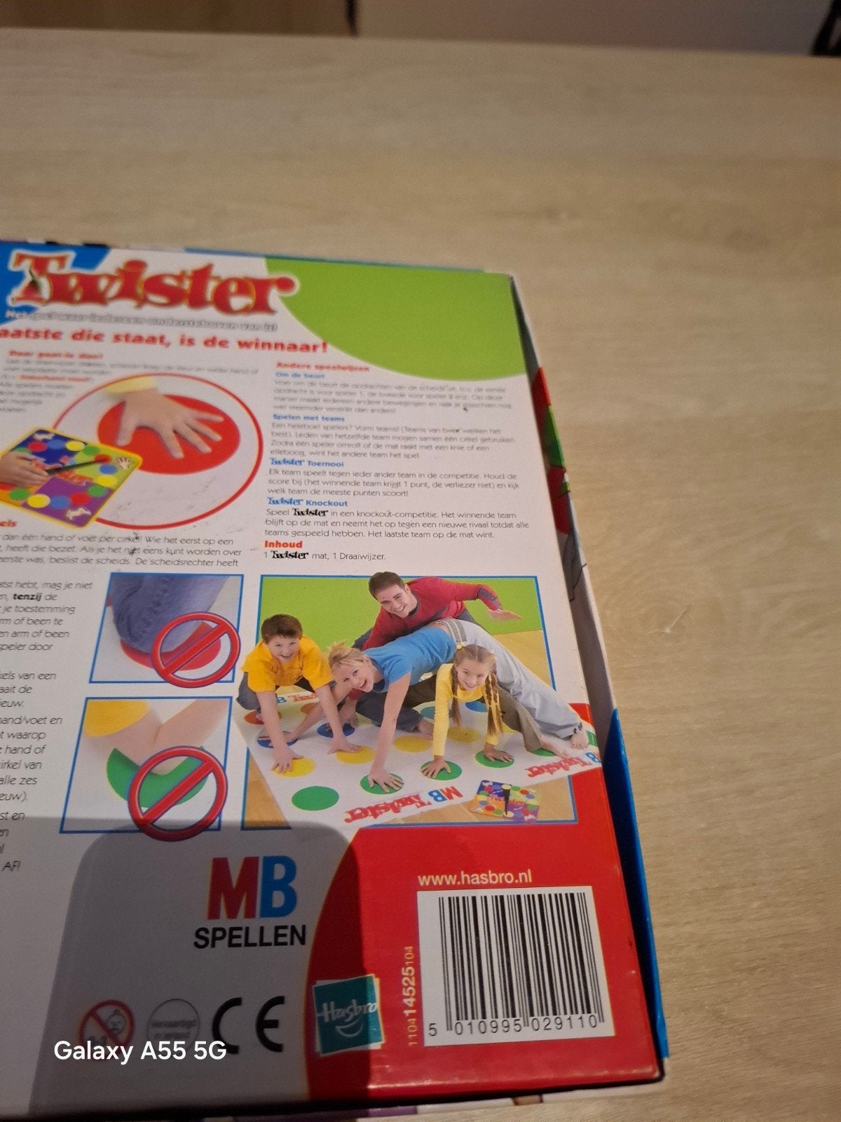 Twister spel - Het spel waar iedereen ondersteboven van is!, Ophalen of Verzenden, Mb, Nvt, Nvt