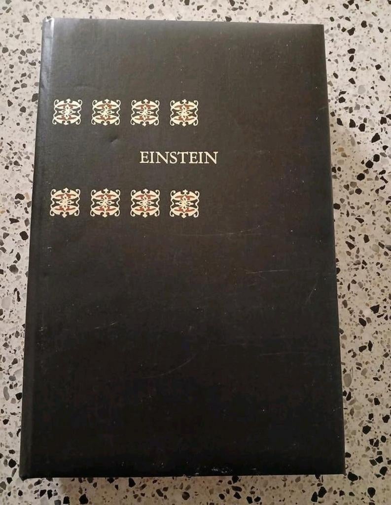Einstein serie genie en wereld zgan vaste prijs 978902915110, Boeken, Ophalen of Verzenden, Zo goed als nieuw, Diverse Auteurs