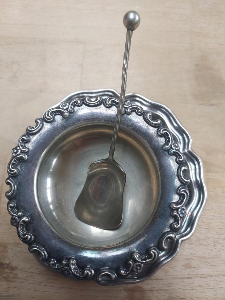 Suikerpot. Zilver / tin kleurig., Ophalen