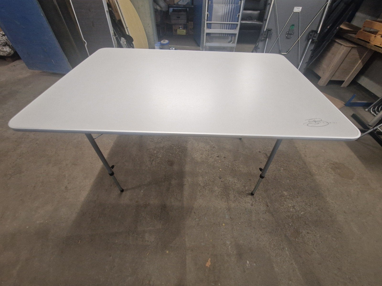 Bardani campingtafel lichtgrijs 120x80 verstelbare poten, Ophalen, Zo goed als nieuw, Campingtafel