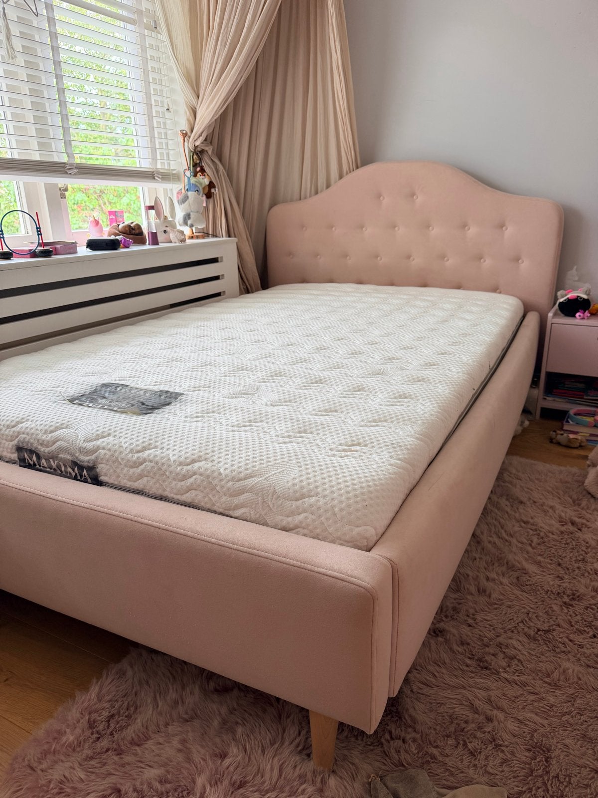 Kidsdepot Lisa gestoffeerd bed 120x200cm - Blossen Rose, Ophalen, Overige kleuren, Zo goed als nieuw, Twijfelaar