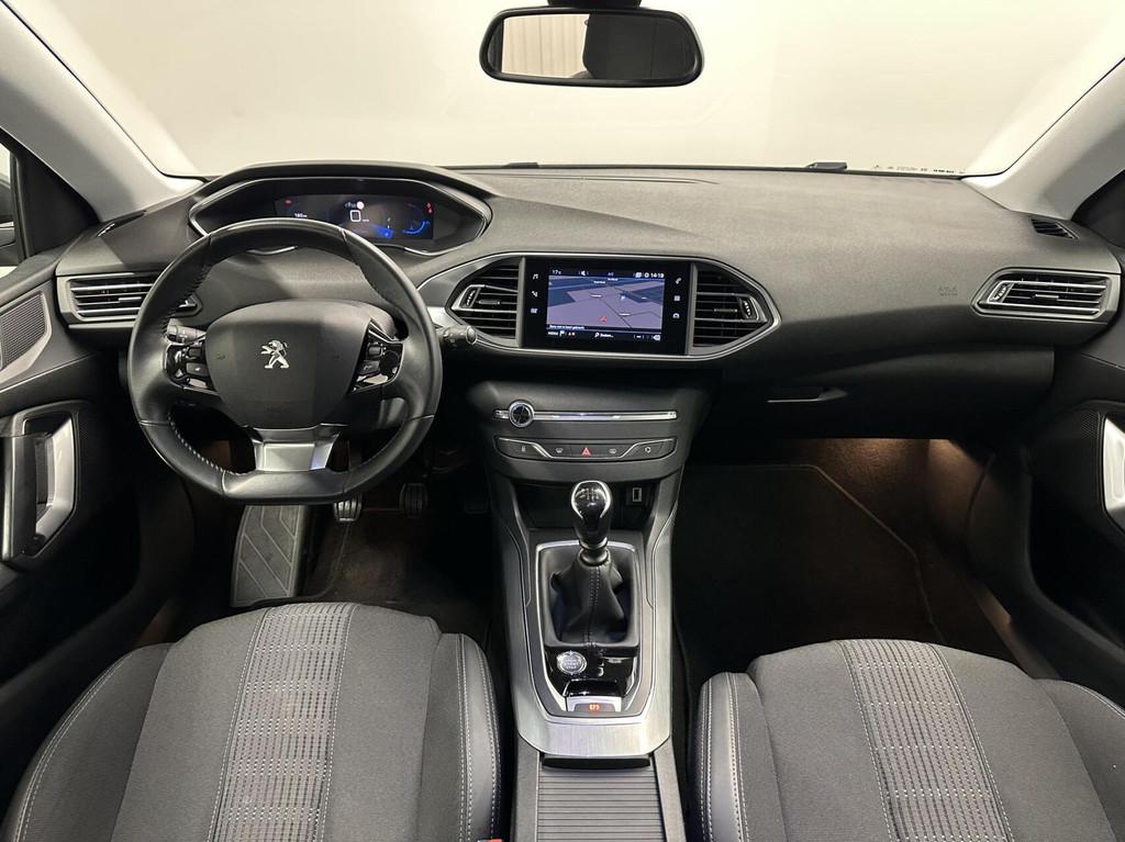 Peugeot 308 SW 1.2 PureTech Blue Lease Allure TREKHAAK CAMER, Voorwielaandrijving, Gebruikt, 1199 cc, Met garantie (alle)