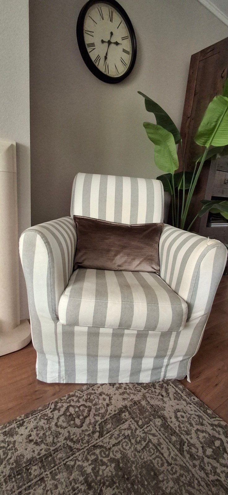 Grijze/crème gestreepte fauteuil - Comfortabel en stijlvol, Ophalen, Gebruikt, Minder dan 75 cm, 75 tot 100 cm