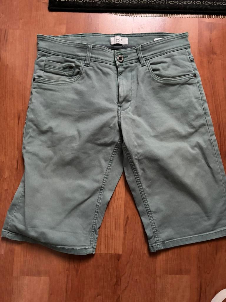 Esprit korte broek, mt 32, Kleding | Heren, Broeken en Pantalons, Ophalen of Verzenden, Zo goed als nieuw, Maat 48/50 (M), Groen