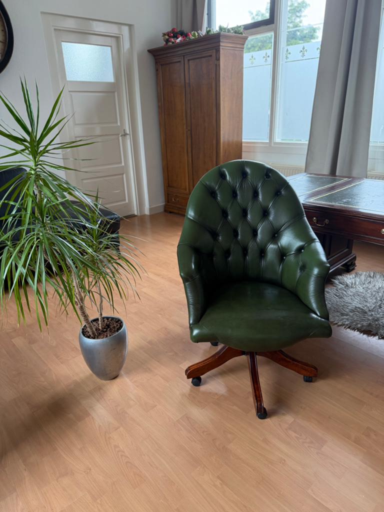 Groene chesterfield bureau stoel fauteuil Z.G.A.N., 2871SK, Klassieke, Mariansoliak8@gmail.com, Ophalen of Verzenden