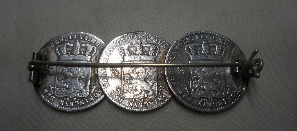 Zilveren antieke munten broche nr.195, Verzenden, Zilver, Broche