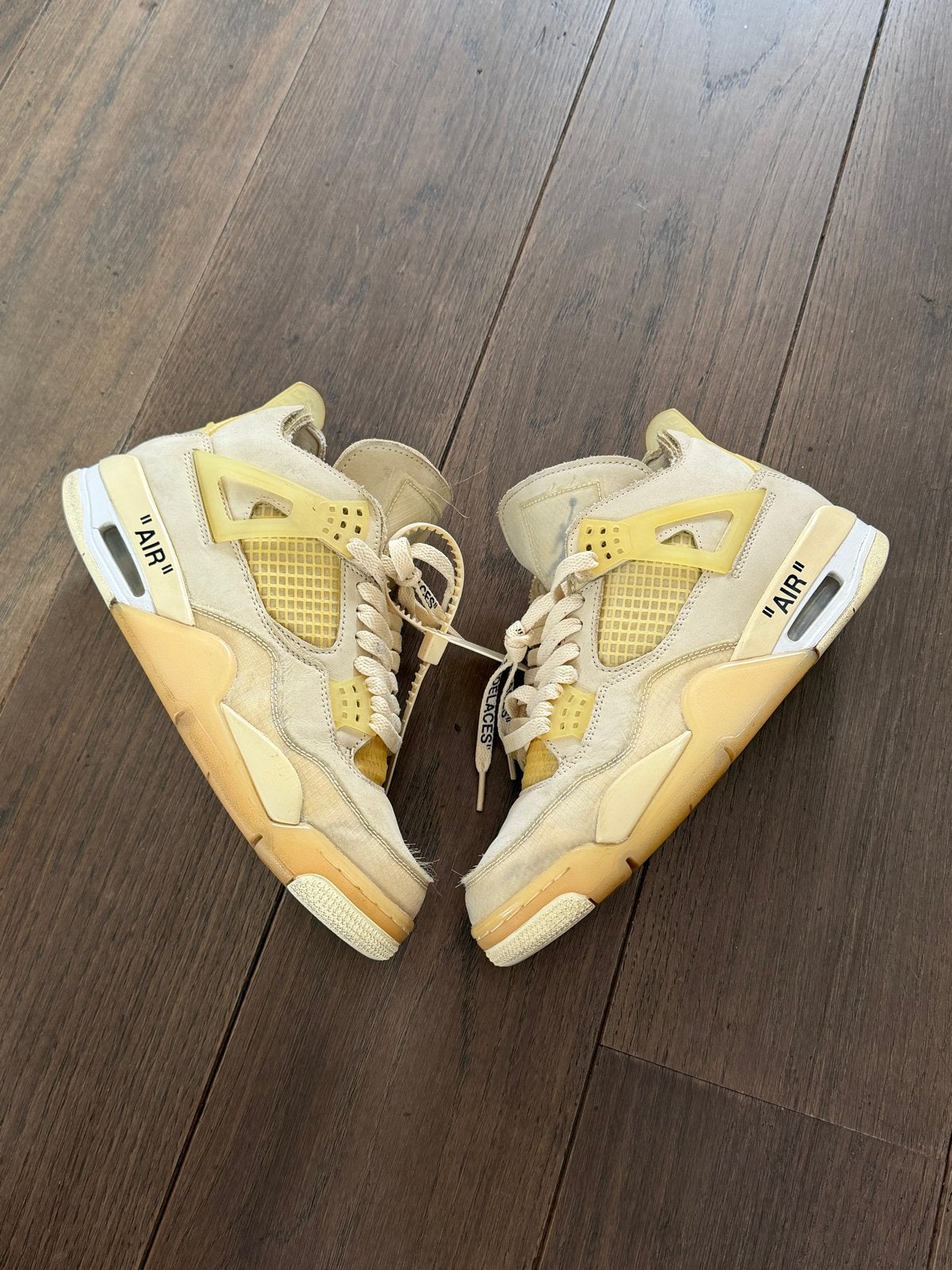 Off-White x Air Jordan 4 "Sail" - Gedragen, Ophalen of Verzenden, Gedragen, Beige, Sneakers of Gympen