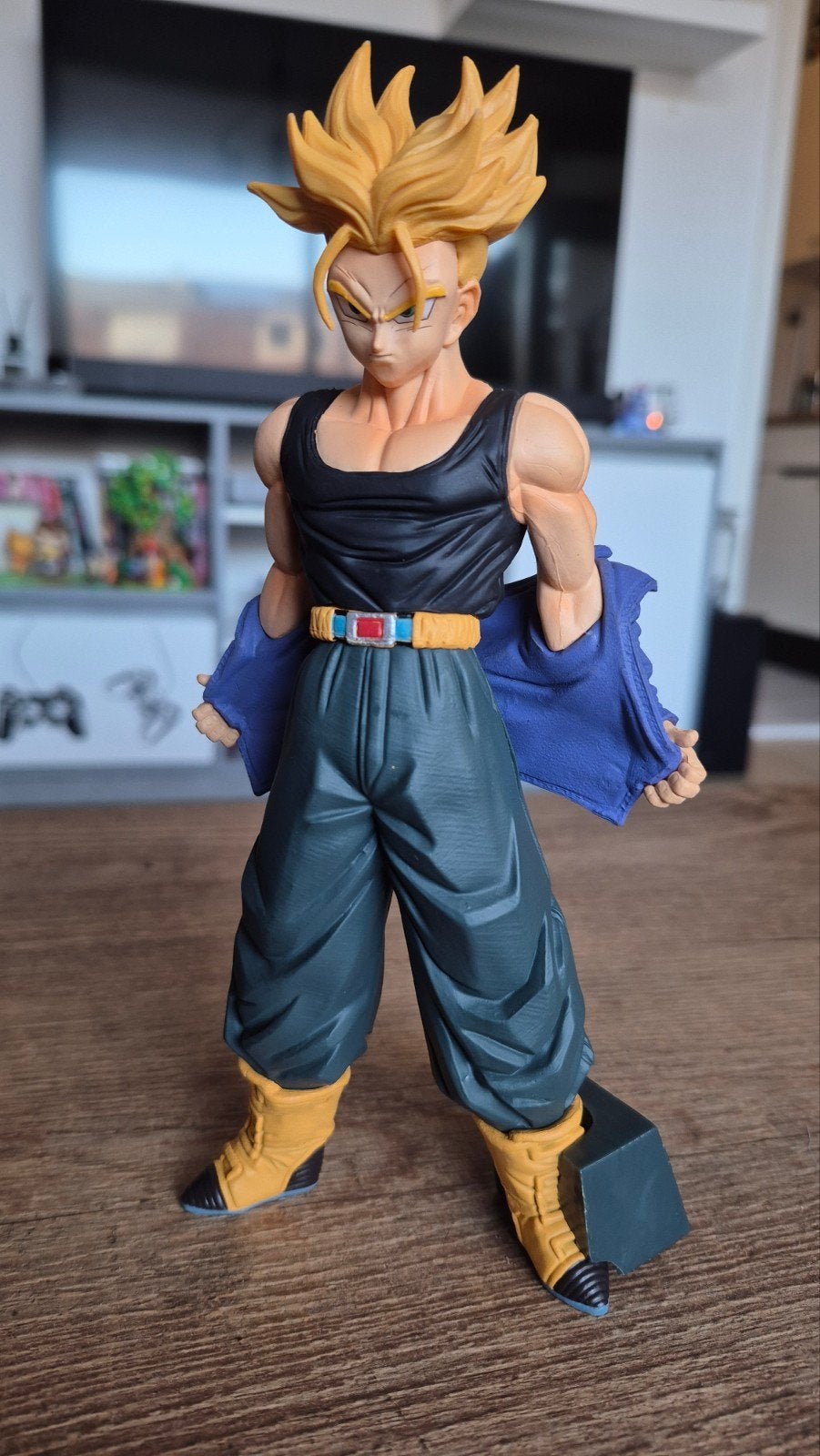 Dragonball z figure trunks ssj, Ophalen of Verzenden, Zo goed als nieuw