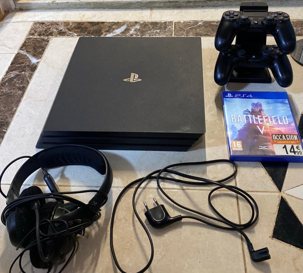 Playstation 4 Pro 1TB met Battlefield V, 2 controllers, head, Met 2 controllers, Ophalen of Verzenden, 1 TB, Pro
