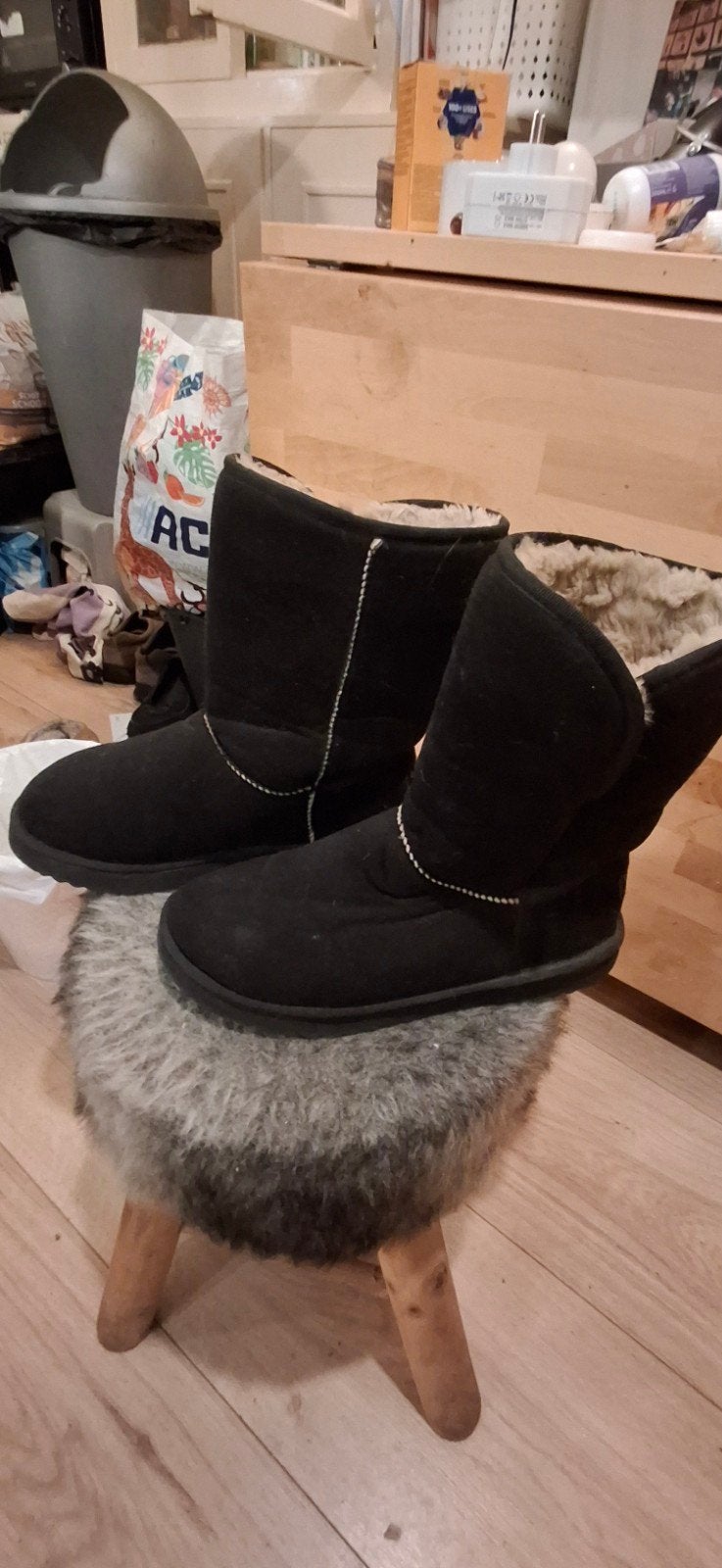 Esprit (snow)boots. Suede, gevoerd, zwart. Maat 39 zgan, Zwart, Snowboots, Ophalen of Verzenden, Zo goed als nieuw