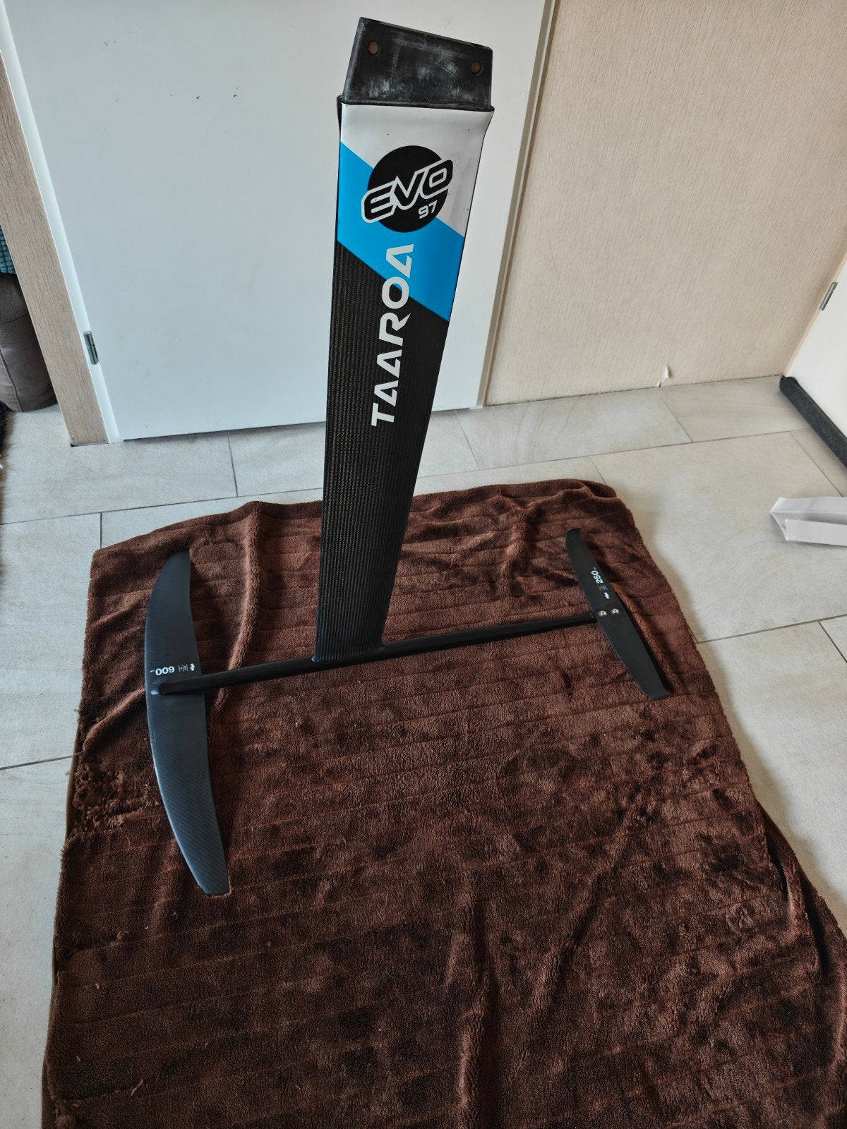 Taaroa carbon freerace foil, Watersport en Boten, Windsurfen, Ophalen