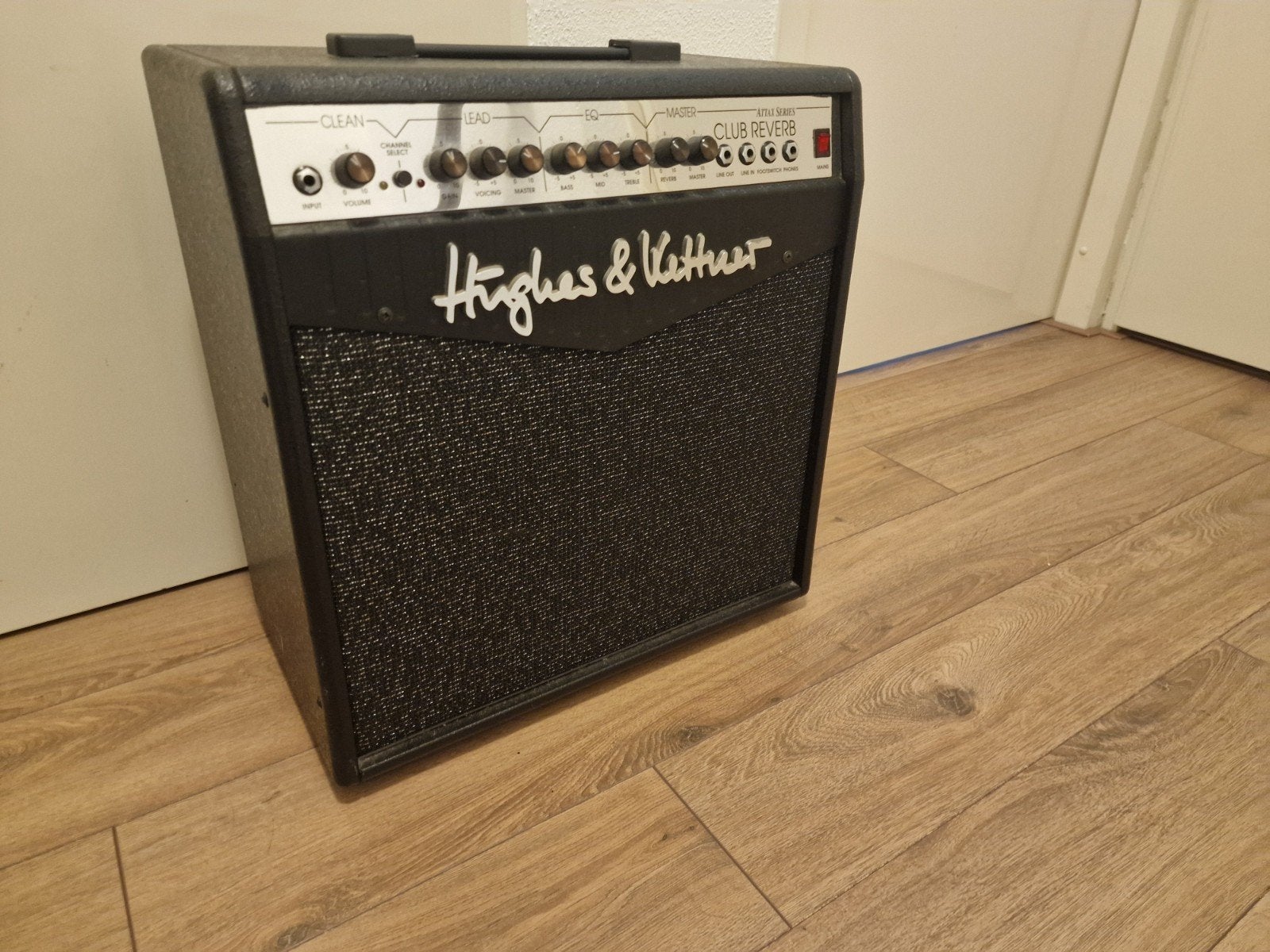 Hughes & Kettner Attax Club Reverb 65W gitaarversterker, Muziek en Instrumenten, Ophalen, Gebruikt, Gitaar, 50 tot 100 watt