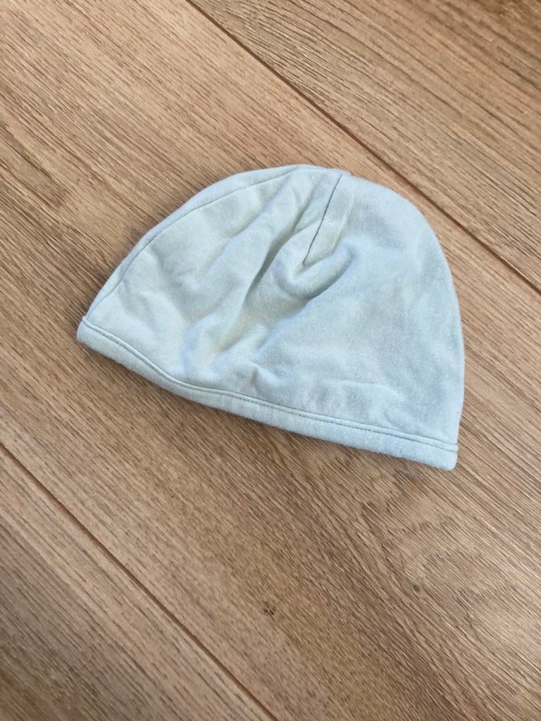 Groen geboorte mutsje, Kinderen en Baby's, Babykleding | Mutsen, Sjaals en Wanten, Ophalen of Verzenden, Zo goed als nieuw, Jongetje of Meisje