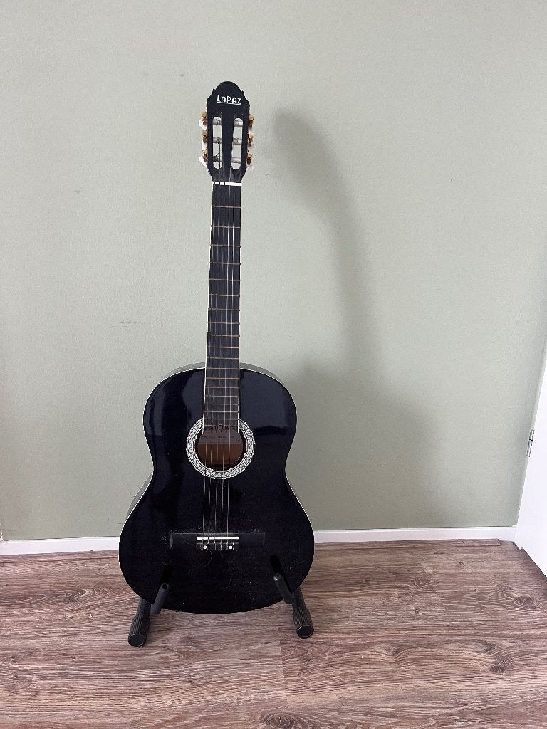 Twee gitaren te koop, losse verkoop kan ook!, Muziek en Instrumenten, Snaarinstrumenten | Gitaren | Akoestisch, Ophalen, Gebruikt
