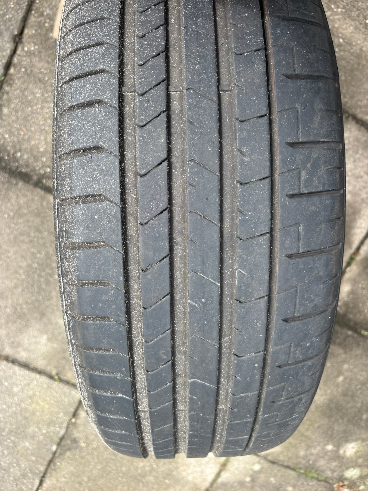 Pirelli, Ophalen of Verzenden