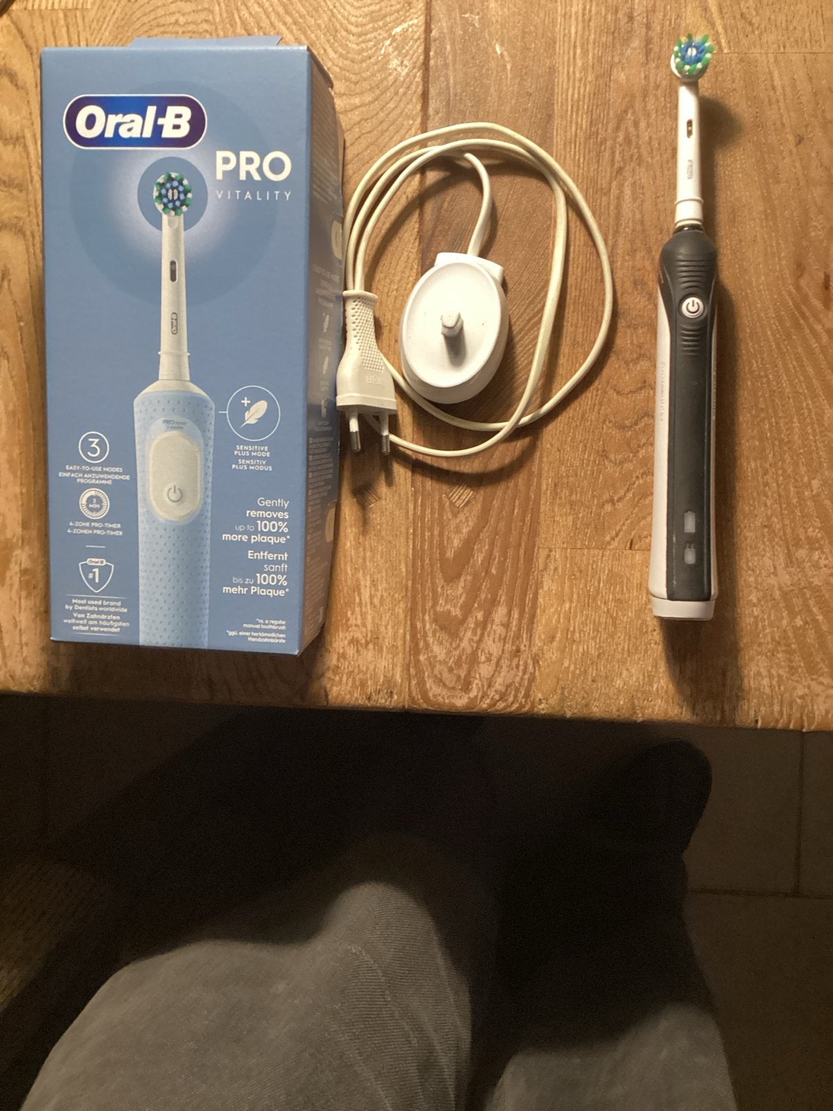 Oral-B PRO Vitality elektrische tandenborstel, Ophalen of Verzenden, Gebruikt, Mondverzorging