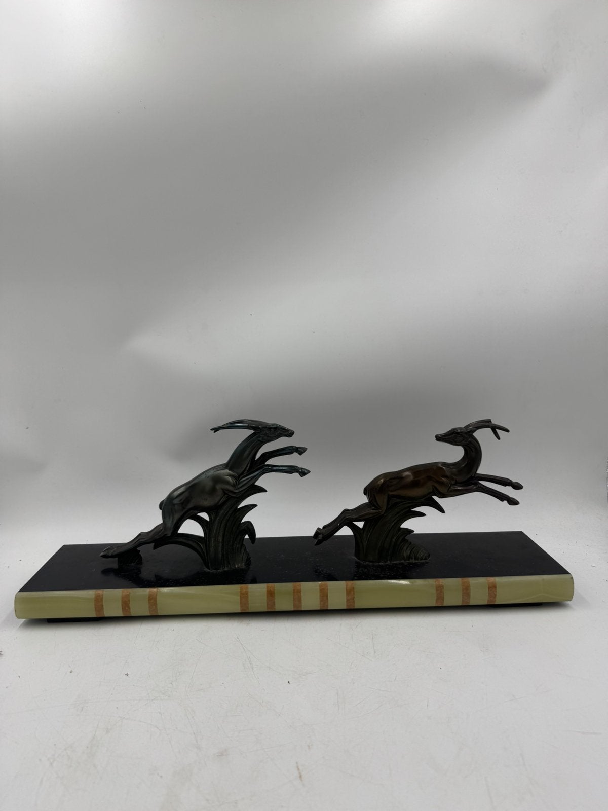 Frans Art Déco Sculptuur - Twee Springende Gazelles, Ophalen of Verzenden