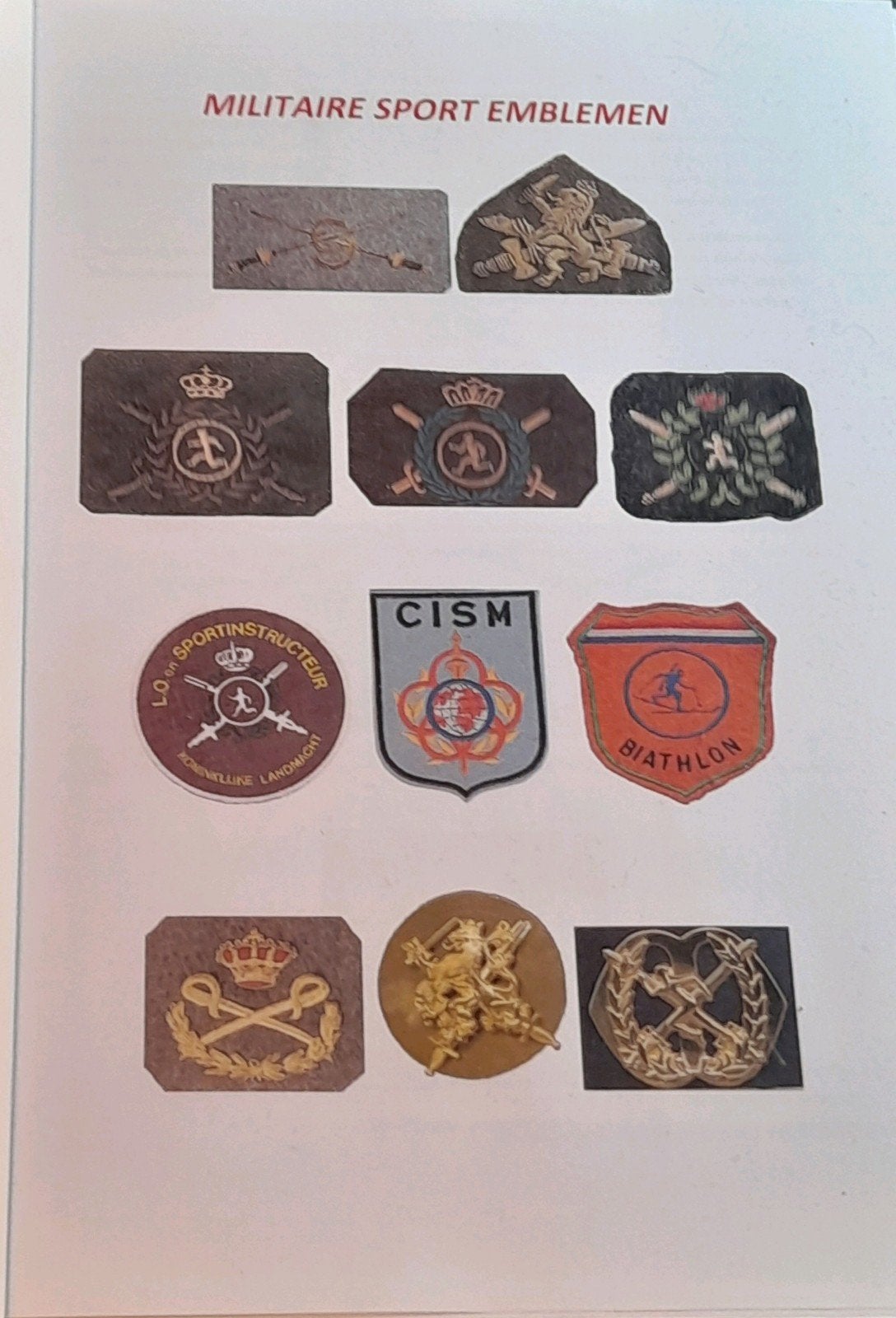 Overzicht militaire sportemblemen, Ophalen of Verzenden, Landmacht, Boek of Tijdschrift